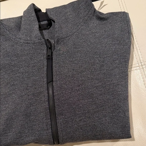 lululemon athletica Men’s Dark Gray Hooded Zip Cardigan - Picture 2 of 13